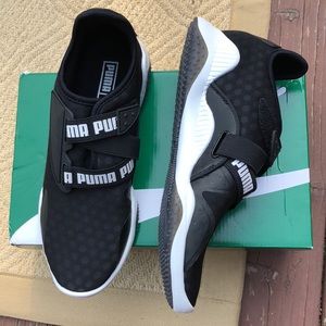 Mostro DE women’s - Puma black